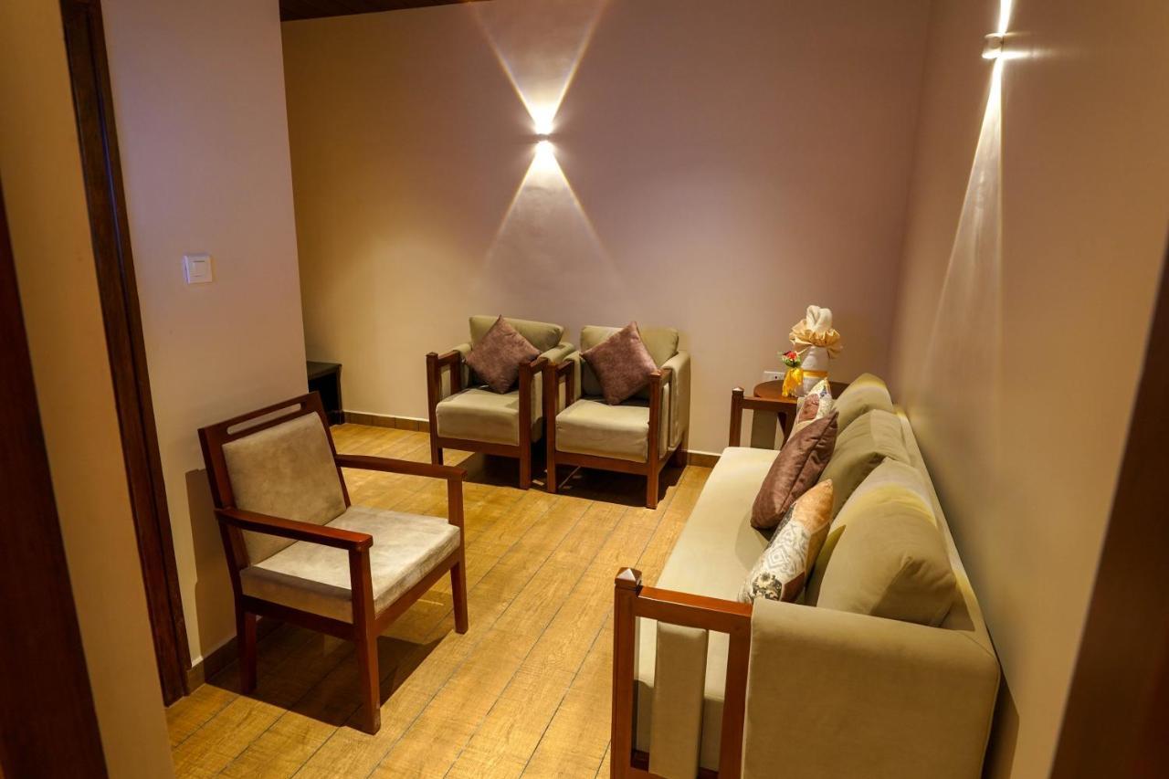 Hotel Heritage Plaza Kottayam Dış mekan fotoğraf