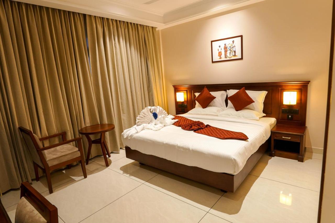 Hotel Heritage Plaza Kottayam Dış mekan fotoğraf