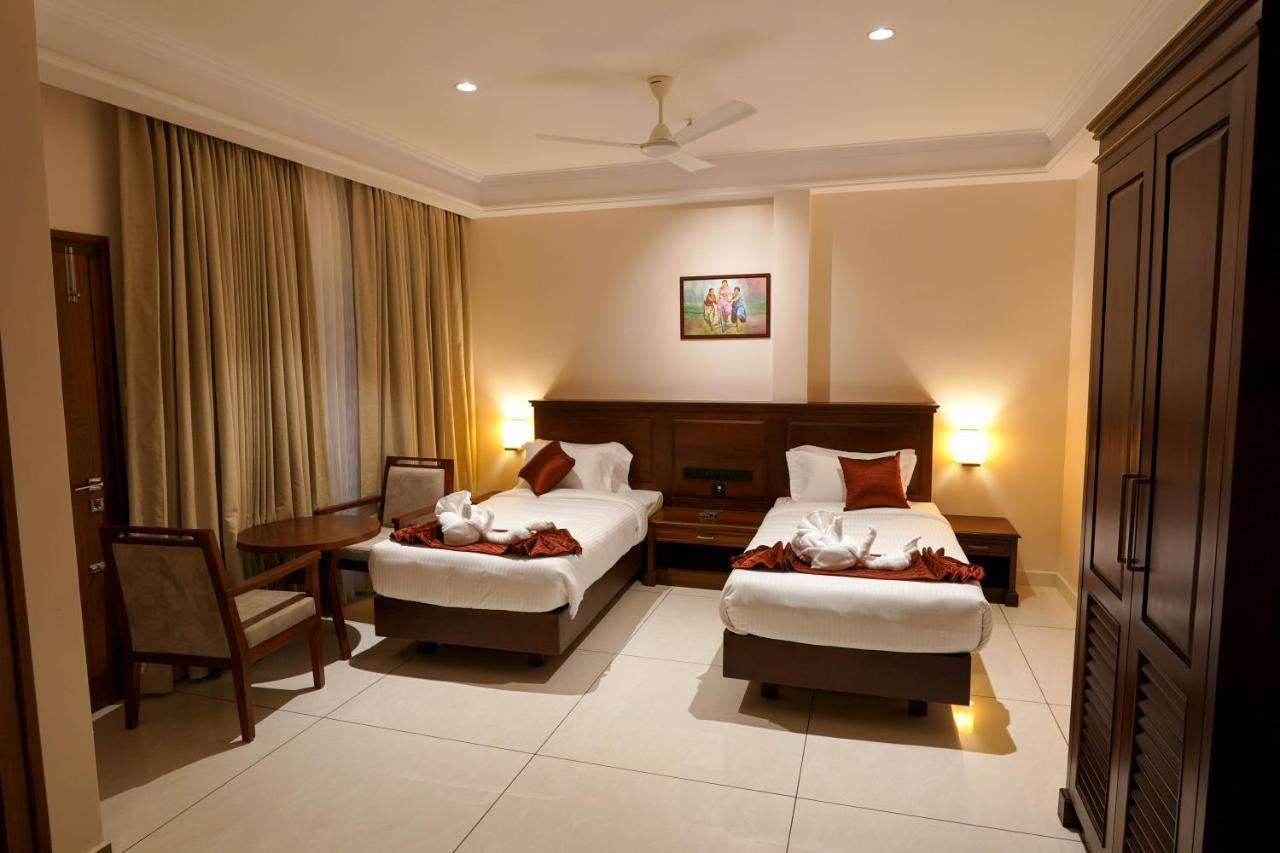 Hotel Heritage Plaza Kottayam Dış mekan fotoğraf