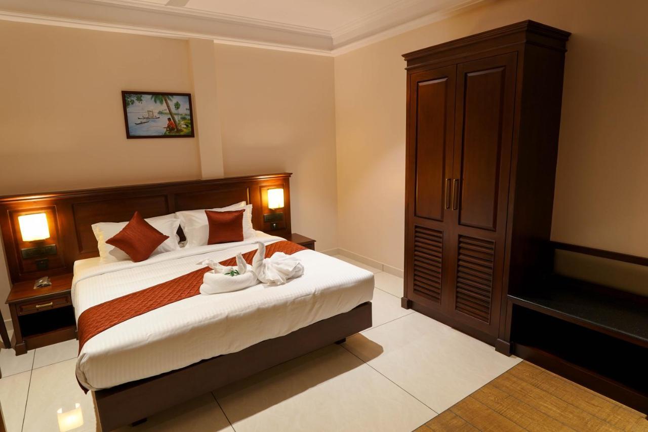 Hotel Heritage Plaza Kottayam Dış mekan fotoğraf
